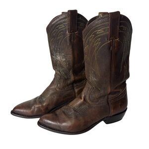 Frye 77689 Billy Stitch Pull On Leather Cowboy Boots Brown women’s size 10B